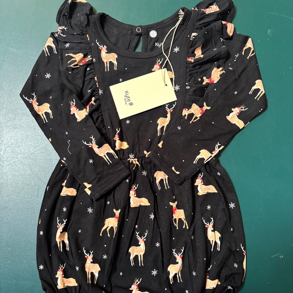 NWT Kyte Christmas Bubble
